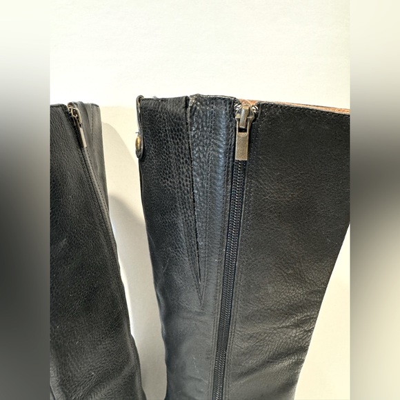 Clarks Women's Mission Brynn Boot Leather Size: 6.5 Color: Black. - Picture 5 of 10